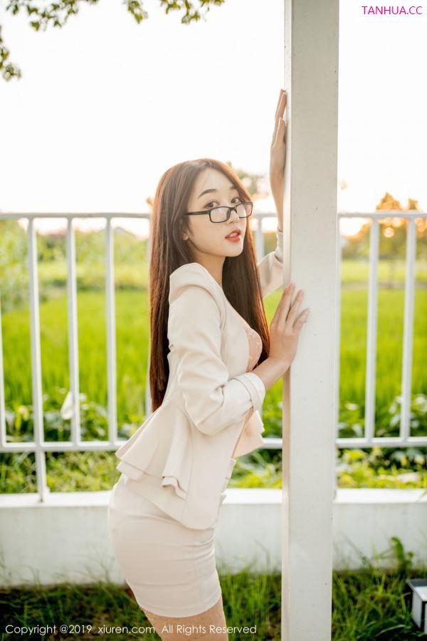小九月  [XIUREN]高清写真图 2019.09.27 小九月第40张图片